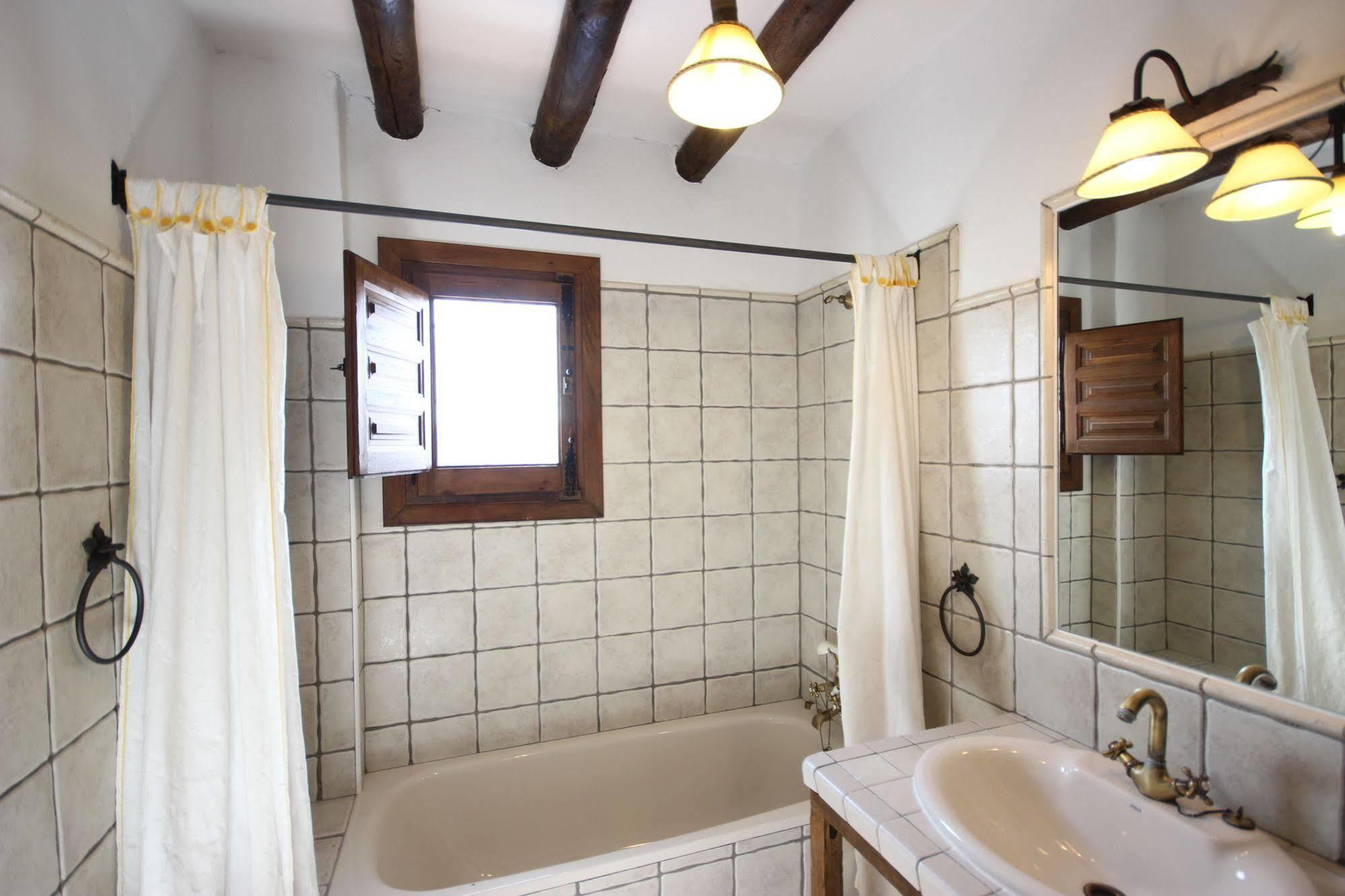 Casas De Cantoblanco Viñuela Extérieur photo